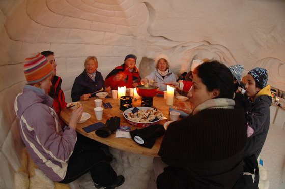 Winter Action in Engelberg - snowXmachine und Iglu Fondue 2 [article_picture_small]