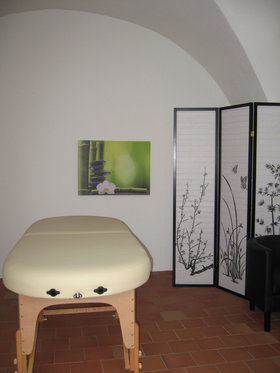 Hot Stone Massage - Wellness Gutschein in Zug 1 [article_picture_small]