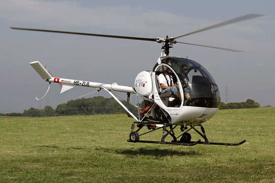 Pilotez un hélicoptère - Initiation en double commande durant 25 minutes 1 [article_picture_small]