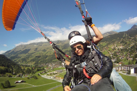 Vol biplace en parapente - Aux Diablerets - inclus une trentaine de photos souvenir 3 [article_picture_small]