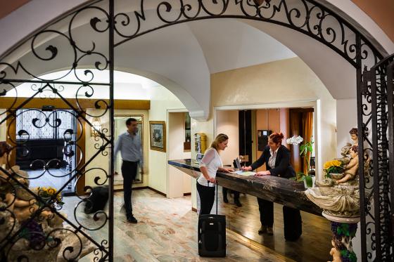 Benvenuto a Locarno - inkl. Übernachtung und Wein aus dem Tessin 4 [article_picture_small]