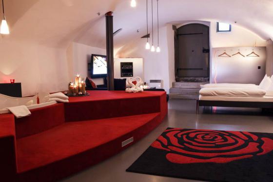 Rosen-Suite Übernachtung - für 2 Personen, So-Do einlösbar  [article_picture_small]