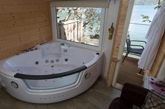 Nuitée en cabane dans un arbre - avec jacuzzi, petit déjeuner et souper 4 plats. 4 [article_picture_small]