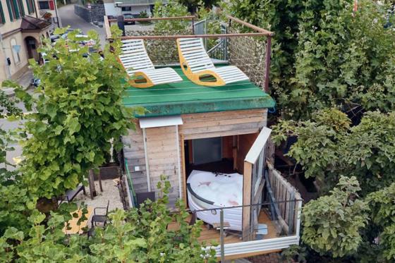 Nuitée en cabane dans un arbre - avec jacuzzi, petit déjeuner et souper 4 plats. 5 [article_picture_small]