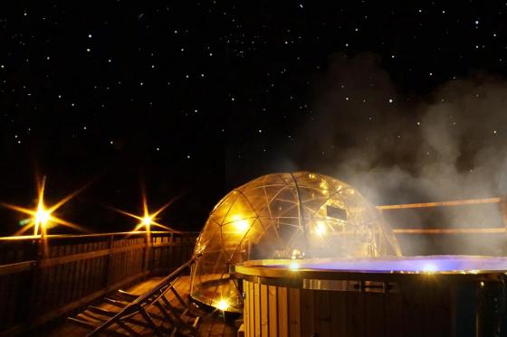 Bubble Suite & jacuzzi - 1 nuitée dans la suite aux 5 milliards d’étoiles pour 2 personnes  [article_picture_small]