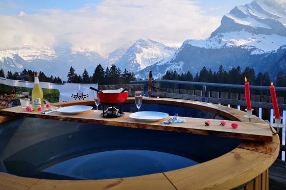 Bubble Suite & jacuzzi - 1 nuitée dans la suite aux 5 milliards d’étoiles pour 2 personnes 4 [article_picture_small]