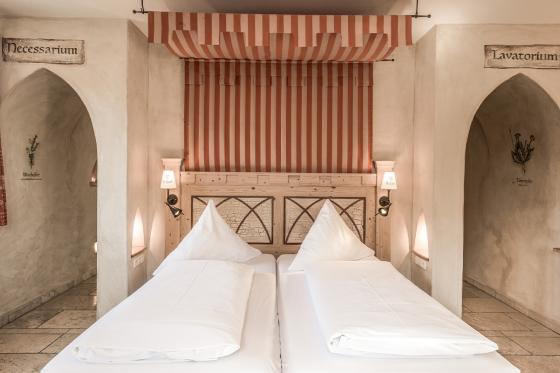 Mittelalter Übernachtung - inkl. Frühstucksbuffet im Themenzimmer für 2 Personen 4 [article_picture_small]