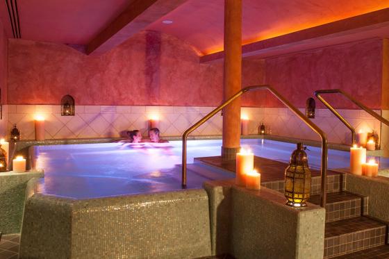 Giornata di benessere a Aquabasilea - 50 min di massaggio, sauna e hammam inclusi  [article_picture_small]