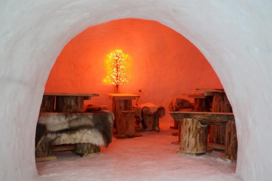 Menu fondue dans un igloo - Pour 2 personnes, à Leysin (VD) 3 [article_picture_small]