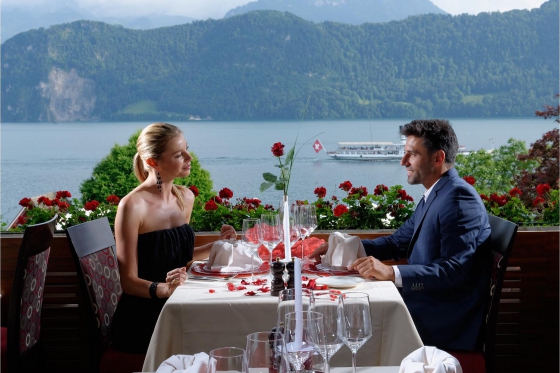 Candle Light Dinner für 2 - inkl. Wein oder Champagner  [article_picture_small]